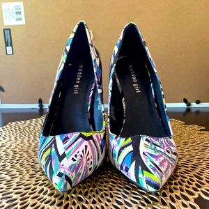 Madden Girl MultiColored Pump Size 9